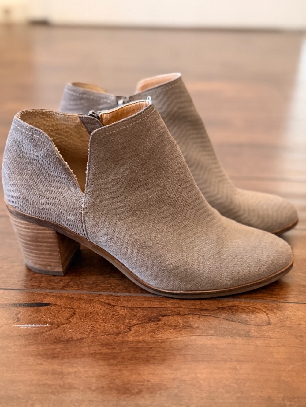 Ankle boots